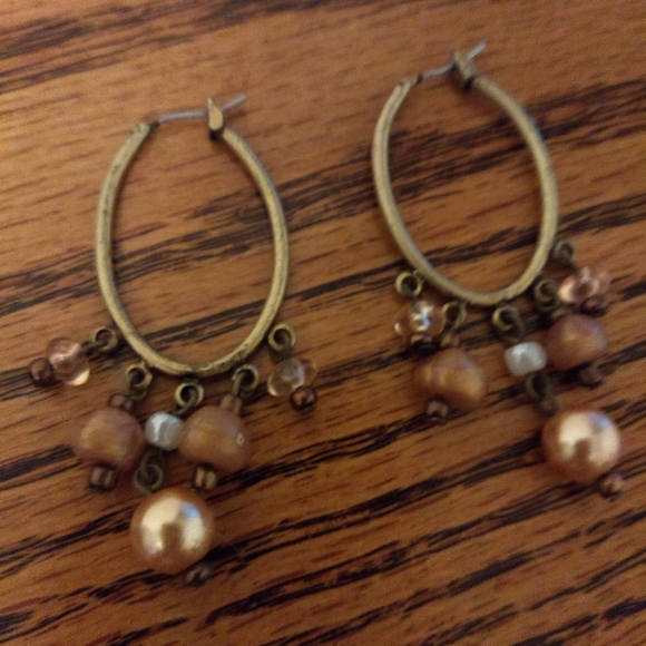 Wood and Shell Necklace and Matching Earrings - Picture 3 of 3